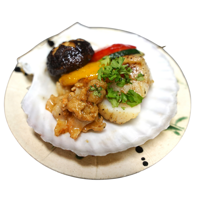 Hotate w/ Shell (Scallop)